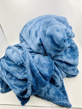 Threshold Blue Plush Throw Blanket