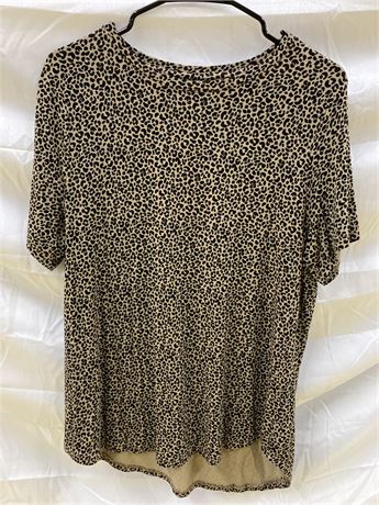 Old Navy Luxe Leopard Print Short Sleeve Shirt - Large Petite